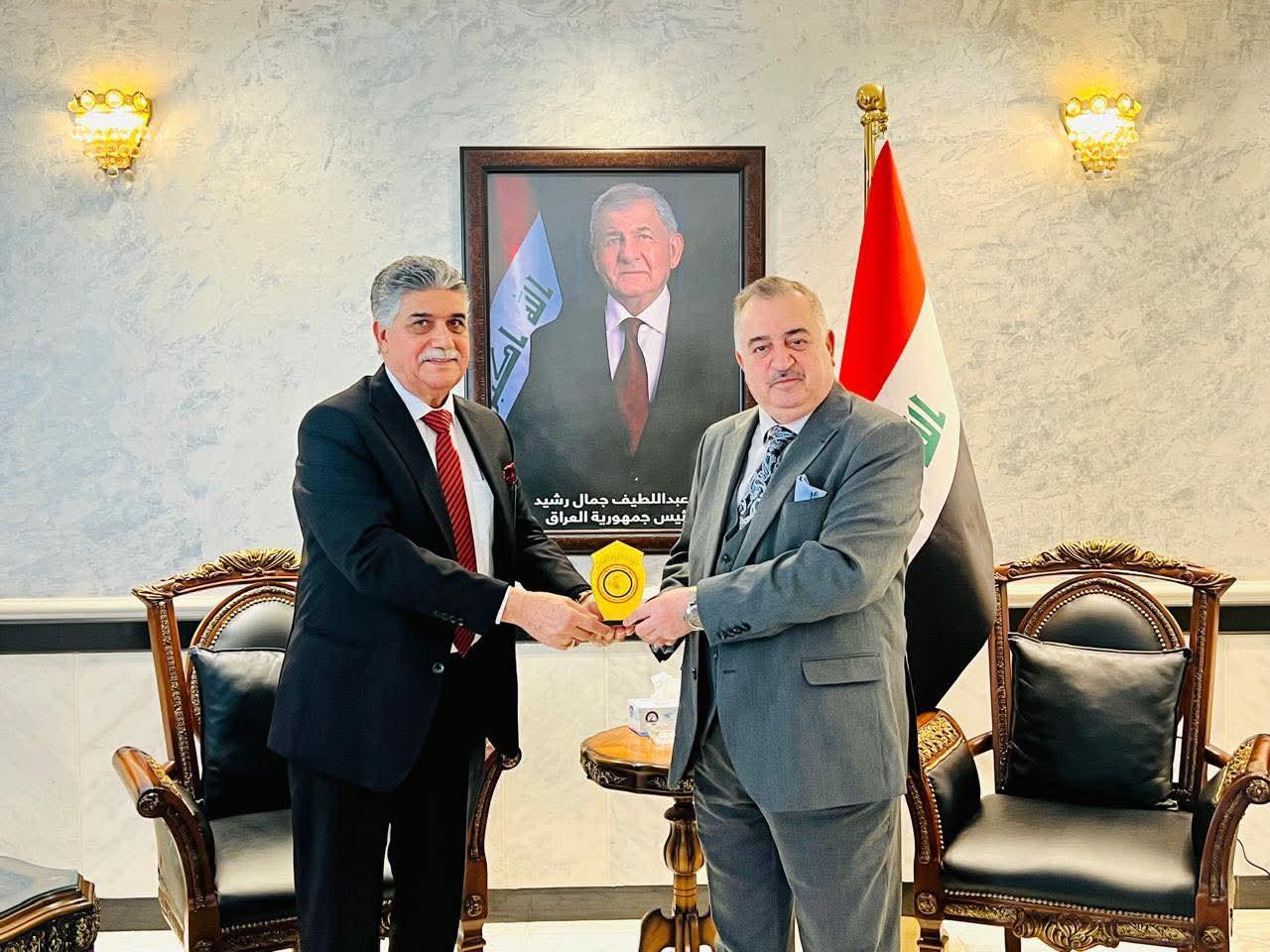 سفير جمهورية العراق لدى المملكة الأردنية الهاشمية يستقبل رئيس هيئة المستشارين في الاتحاد العربي للإعلام الإلكتروني