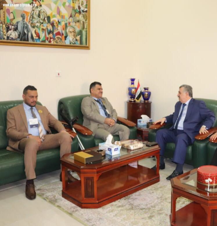 السفير عمر البرزنجي يستقبل السيد رئيس تجمع المعوقين في مكتبه 