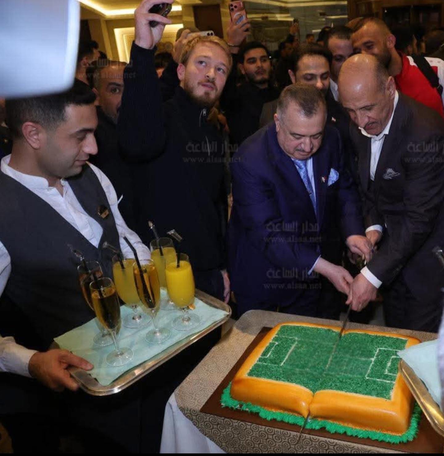 سفارة جمهورية العراق لدى المملكة الأردنية الهاشمية تؤكد دورها المحوري في استقبال المنتخب الوطني العراقي ودعم رحلته إلى مونديال 2026