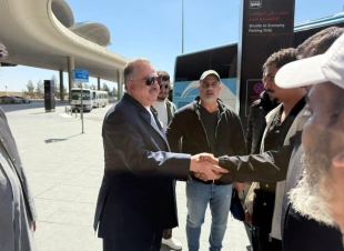 سفير جمهورية العراق لدى المملكة الأردنية الهاشمية يتابع ميدانياً إجلاء العراقيين القادمين إلى مطار الملكة علياء الدولي