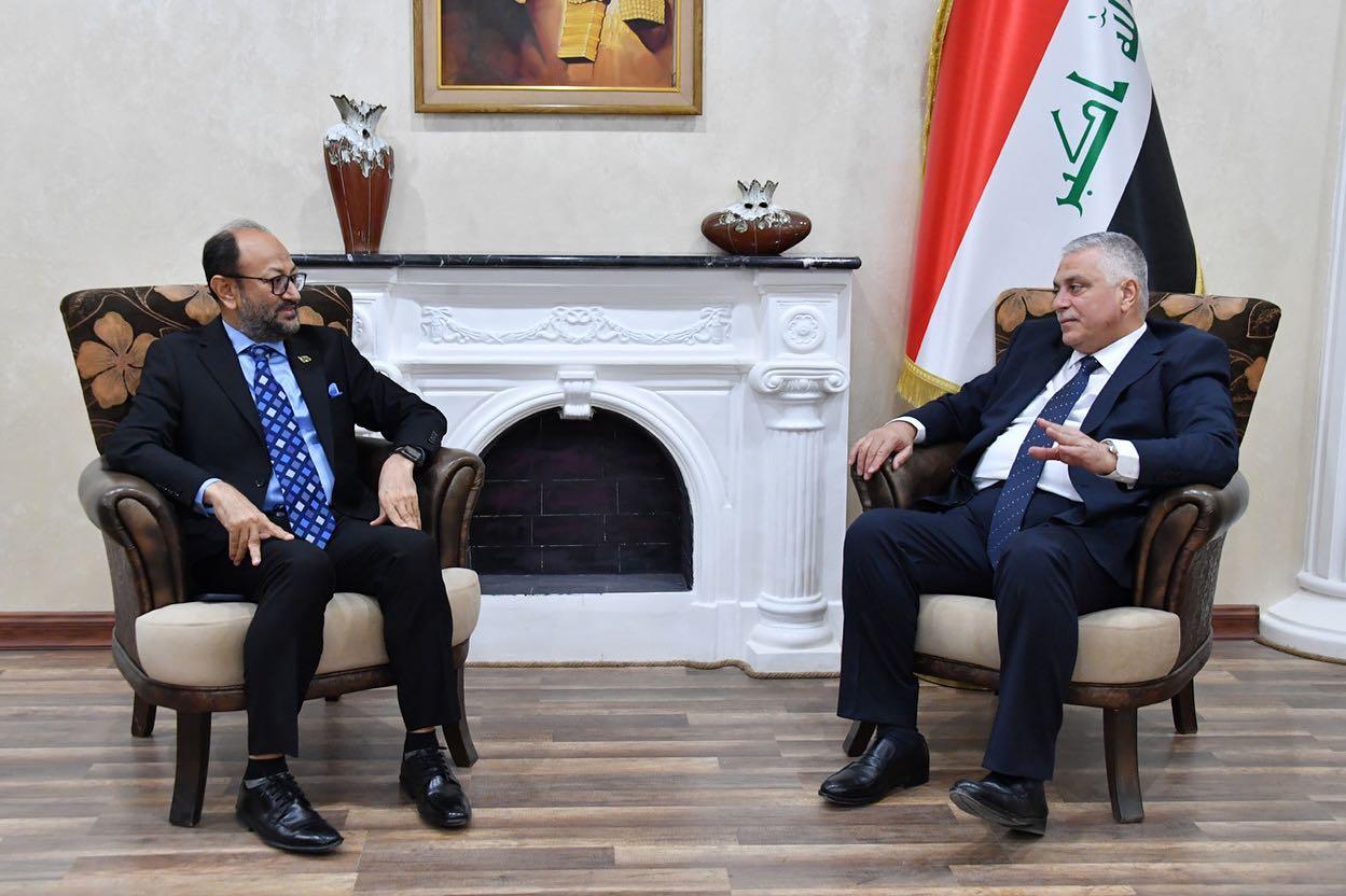 رئيس دائرة آسيا وأستراليا يلتقي السفير البنغلاديشيّ لدى العراق
