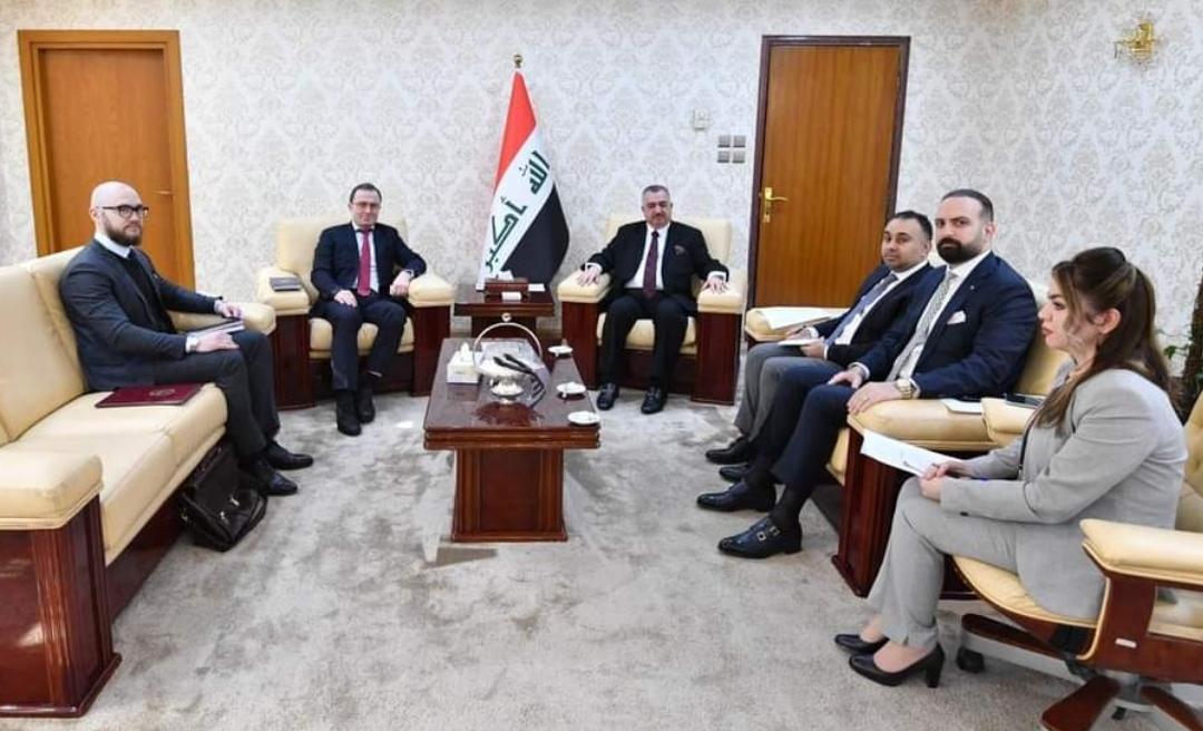 وكيل وزارة الخارجيَّة للشُؤُون مُتعددة الأطراف والشُؤُون القانونيَّة يستقبل السفير الروسي لدى العراق