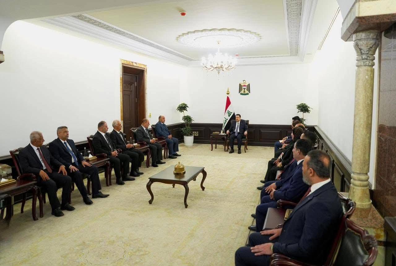 رئيس مجلس الوزراء السيد محمد شياع السوداني يستقبل نقيب وأعضاء مجلس نقابة الصحفيين العراقيين الجديد