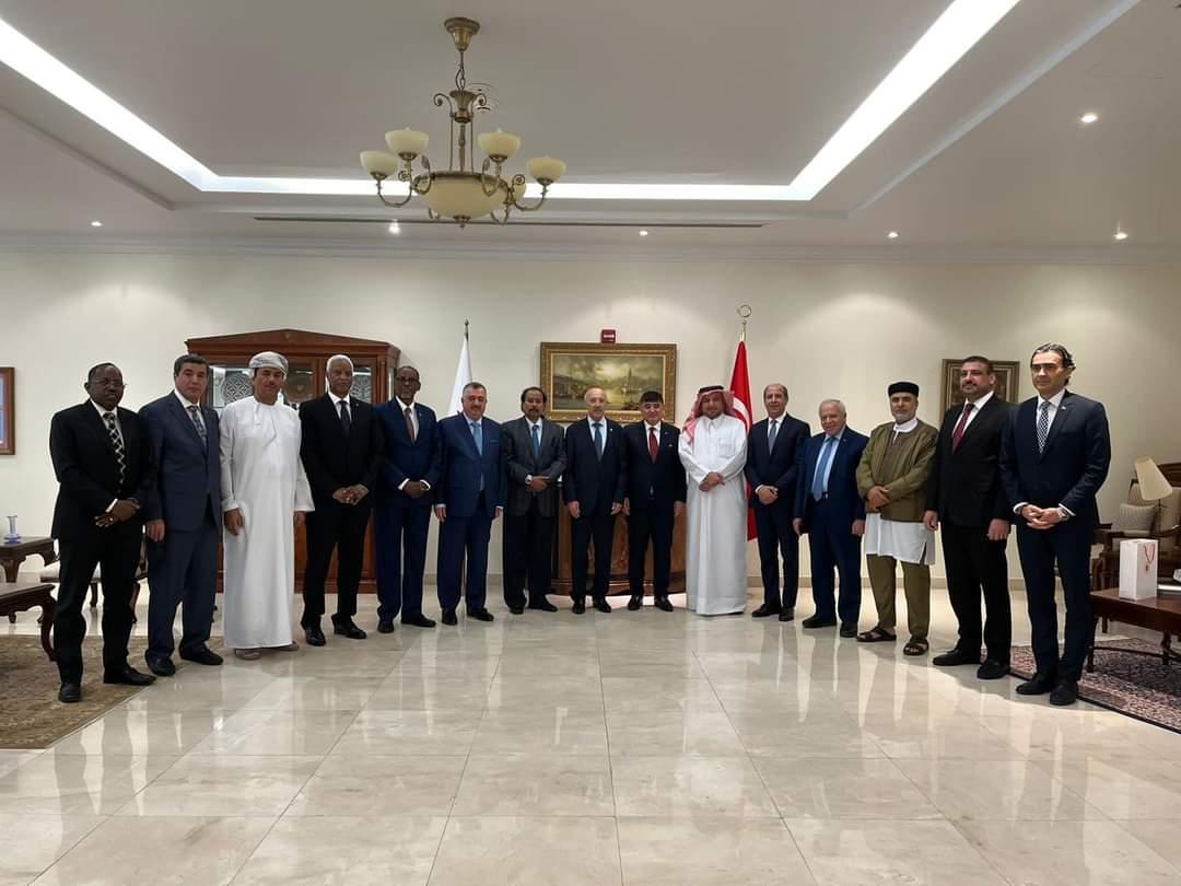 الوكيل البرزنجي يلبي دعوة سفير الجمهورية التركية لدى دولة قطر الشقيقة، ويلتقي عددًا من السفراء العرب والأجانب المعتمدين لديها في الدوحة .