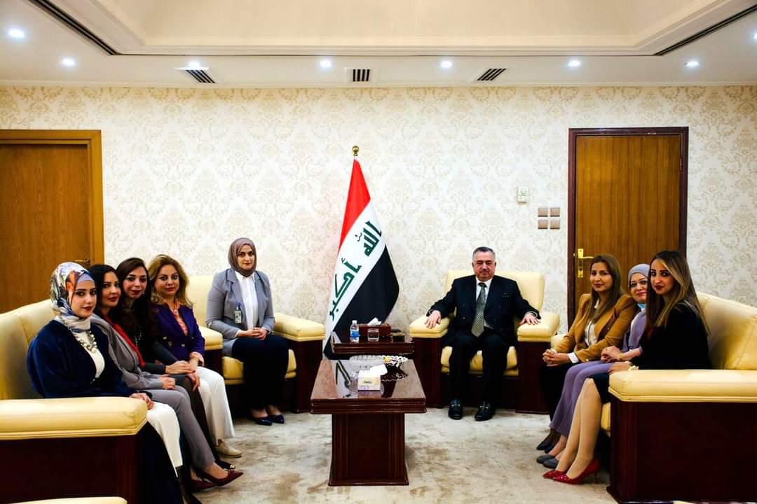 الوكيل البرزنجي يهنئ المرأة بعيدها العالمي