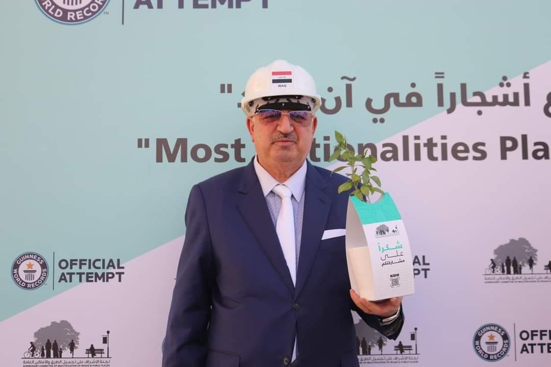 وكيل وزارة الخارجية للشؤون متعددة الأطراف والشؤون القانونية يقدم أجمل التهاني والتبريكات بمناسبة عيد العمال العالمي