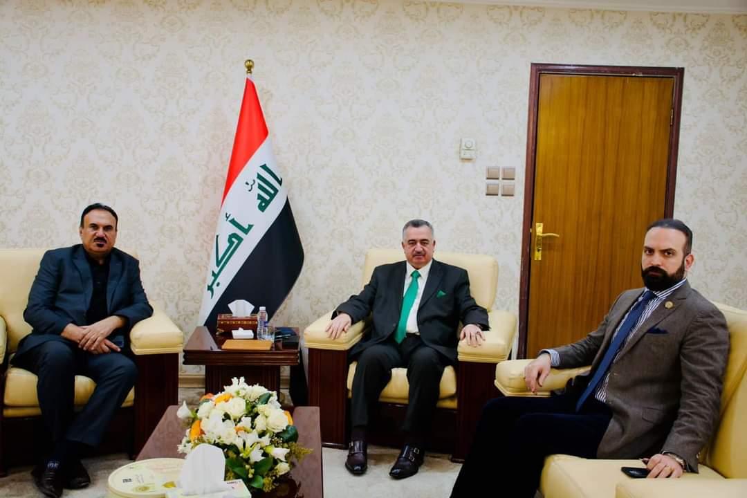    الوكيل البرزنجي يستقبل الاعلامي قاسم الصالحي