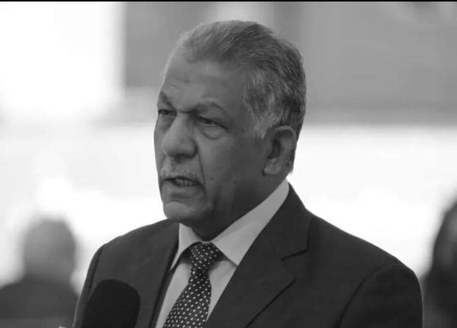   القائد العام للقوات المسلحة وأبناء حشد الدفاع  / الدكتور ناظم الربيعي /