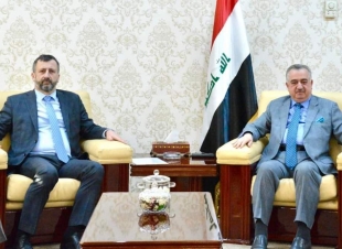 وكيل وزارة الخارجية للشؤون متعددة الأطراف والشؤون القانونية يستقبل سفير جمهورية التشيك لدى جمهورية العراق 