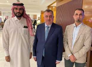 الوكيل البرزنجي يلتقي عددًا من الأصدقاء في بغداد