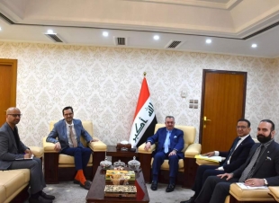 وكيل وزارة الخارجية للشؤون متعددة الأطراف والشؤون القانونية يستقبل ممثل المفوضية السامية لشؤون اللاجئين في العراق